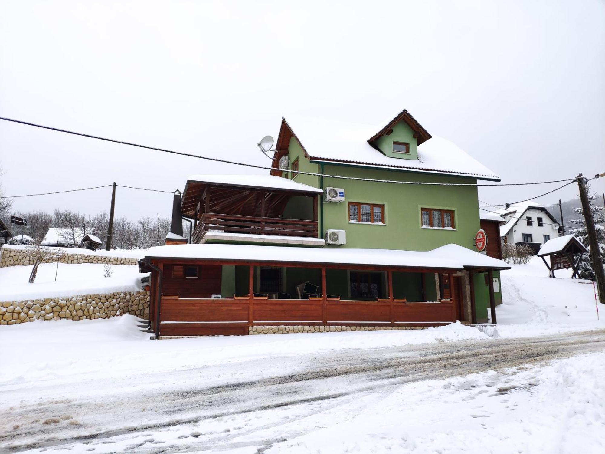 Apartments Poljanak Green House Plitvicka Jezera Exterior photo